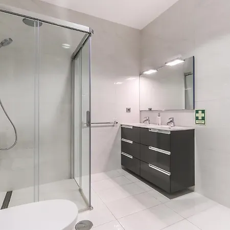 Apartment Portucale ! Moscavide Family Lissabon