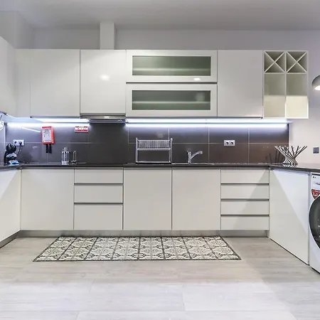 Apartment Portucale ! Moscavide Family Lissabon